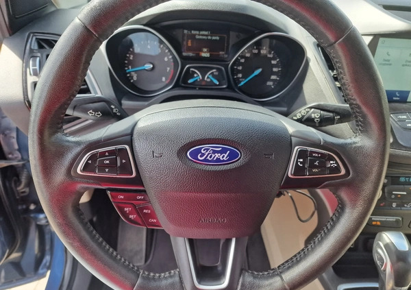 Ford Escape cena 69900 przebieg: 151000, rok produkcji 2018 z Giżycko małe 704